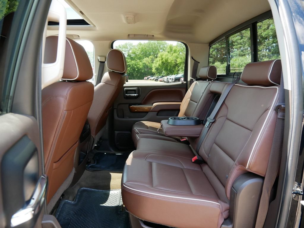Used 2017 Chevrolet Silverado 1500 High Country AWD/4WD image 11