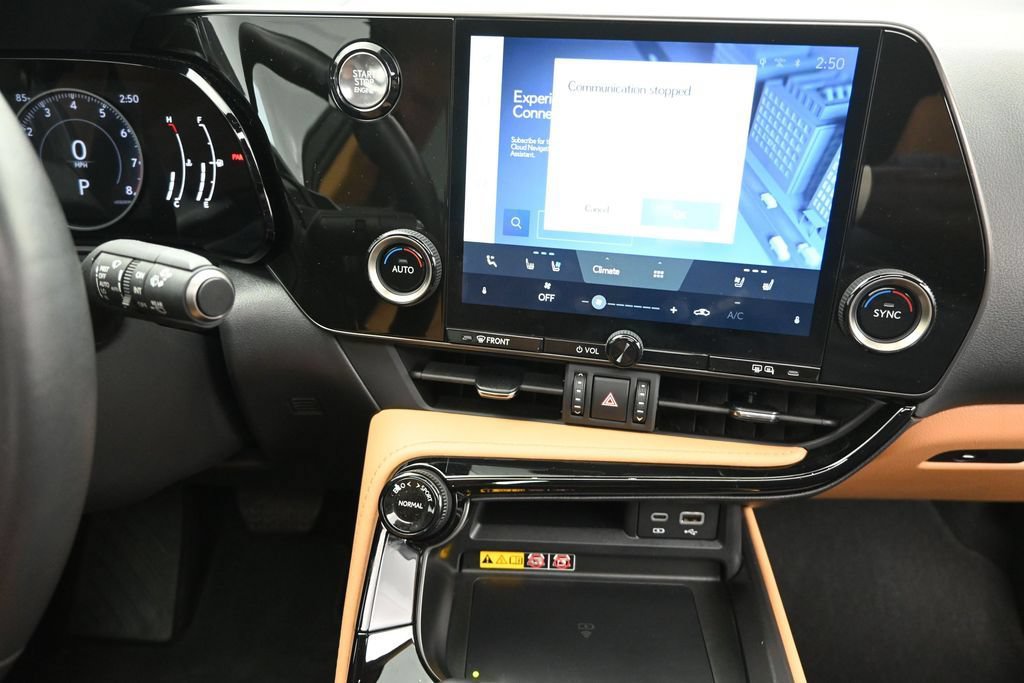 Certified 2025 Lexus NX 250 FWD w/ Towing Package (2000 Lbs) image 28