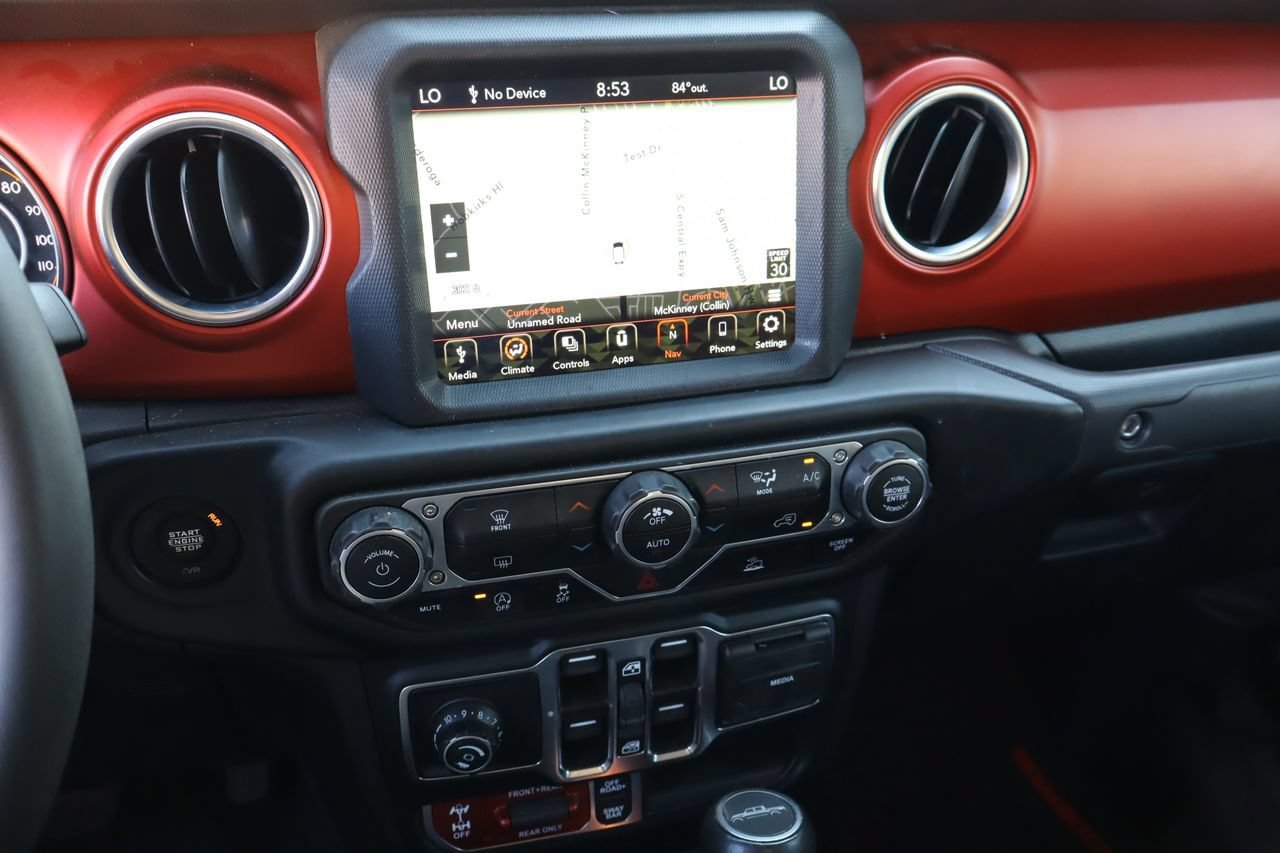 Used 2023 Jeep Gladiator Rubicon w/ Trailer Tow Package AWD/4WD image 6