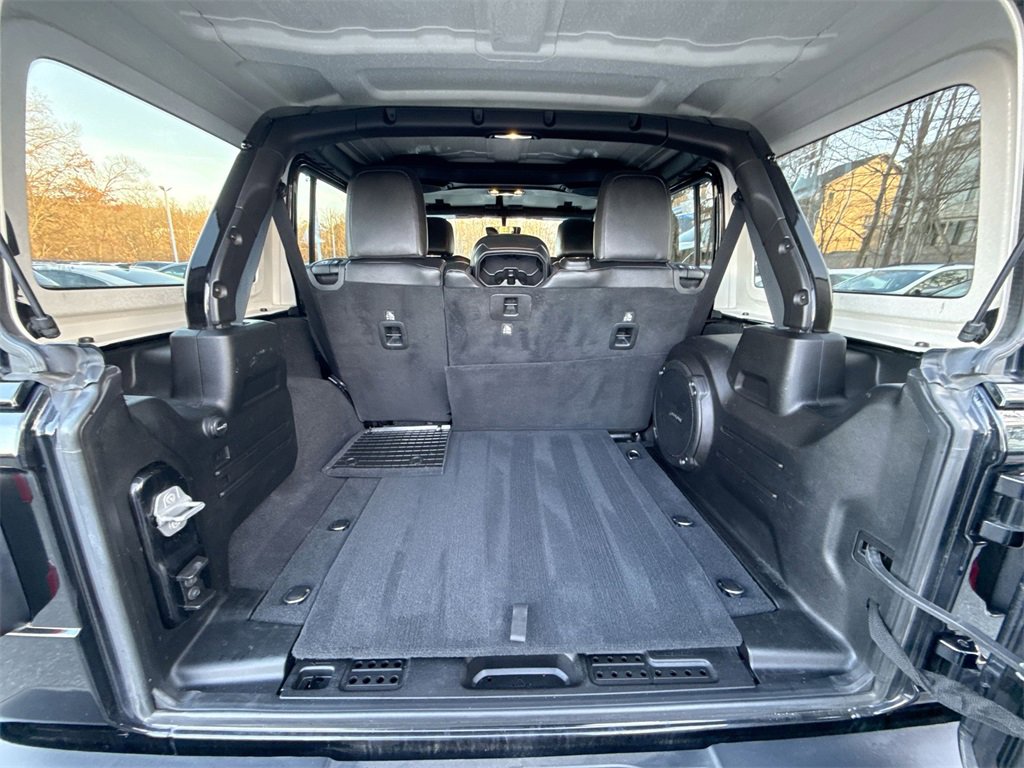 Used 2019 Jeep Wrangler Unlimited Sahara w/ Uconnect 4C Nav & Sound Group image 20