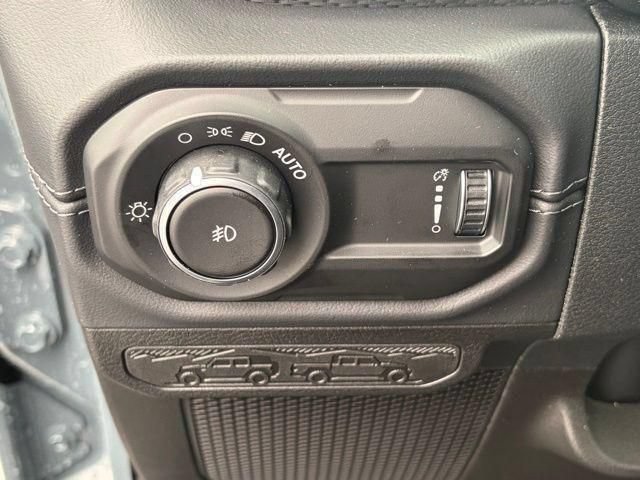 New 2026 Jeep Wrangler Unlimited Rubicon AWD/4WD image 26