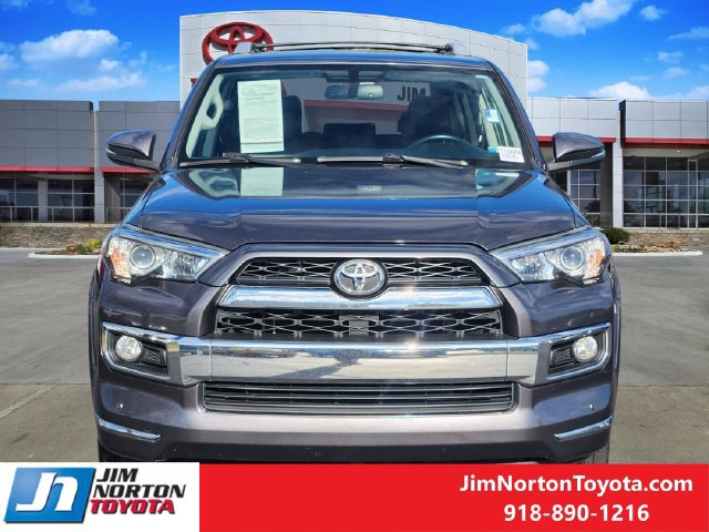Used 2017 Toyota 4Runner Limited AWD/4WD image 2