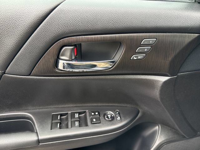 Used 2013 Honda Accord EX-L image 21