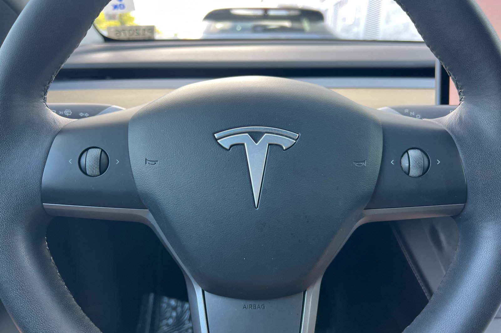 Used 2022 Tesla Model Y Long Range AWD/4WD image 27