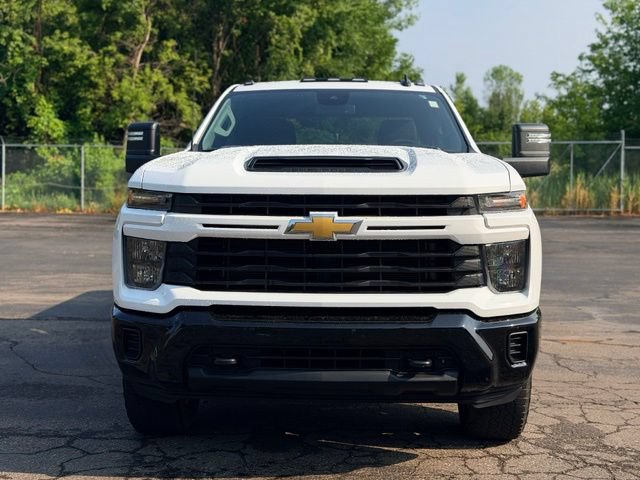 Used 2024 Chevrolet Silverado 2500 Custom w/ Custom Value Package AWD/4WD image 3