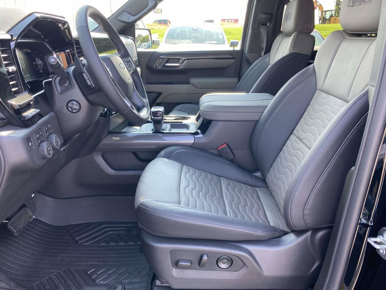 New 2026 Chevrolet Silverado 1500 ZR2 w/ ZR2 Bison Edition AWD/4WD image 14