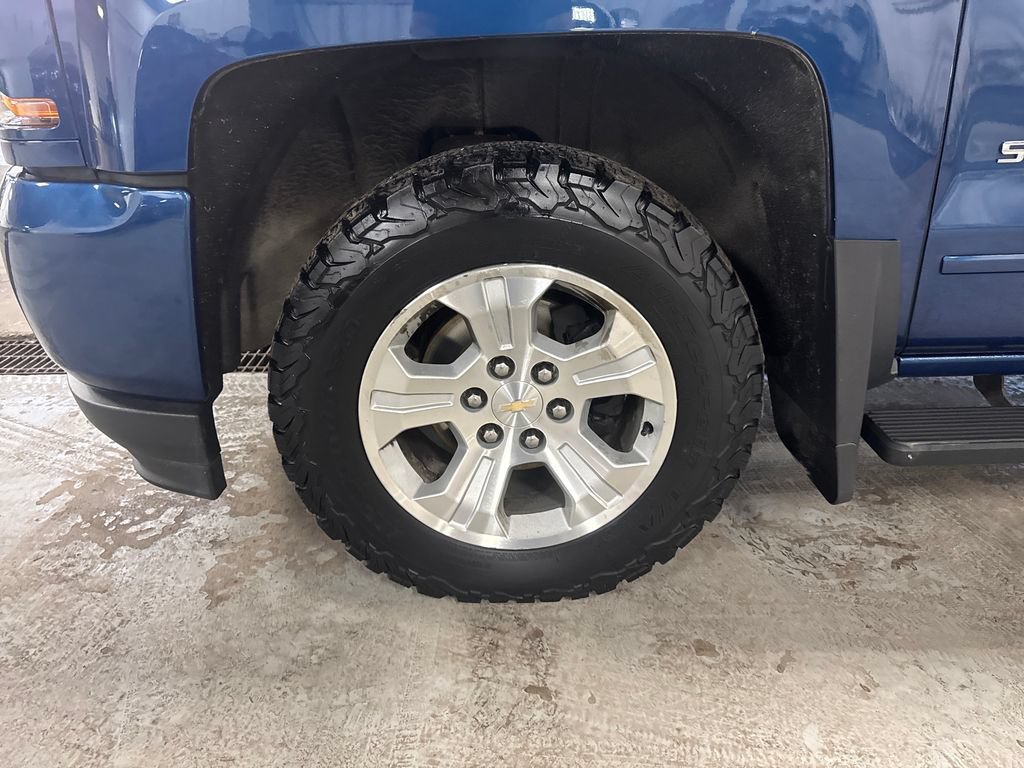 Used 2016 Chevrolet Silverado 1500 LT w/ All Star Edition AWD/4WD image 11