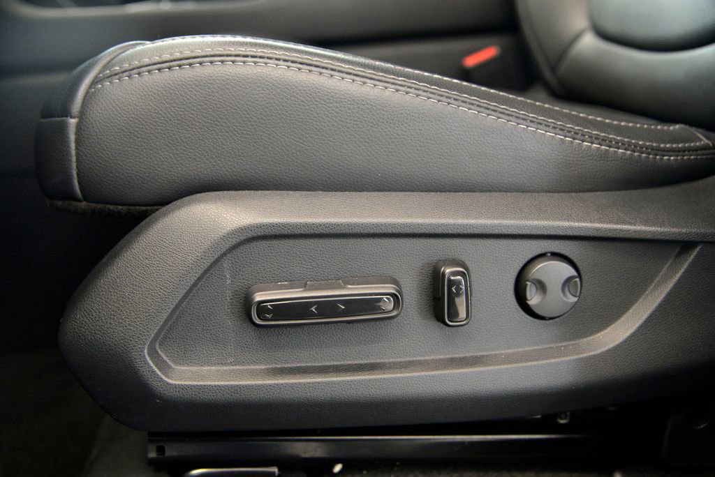 Used 2023 Honda Pilot EX-L image 16