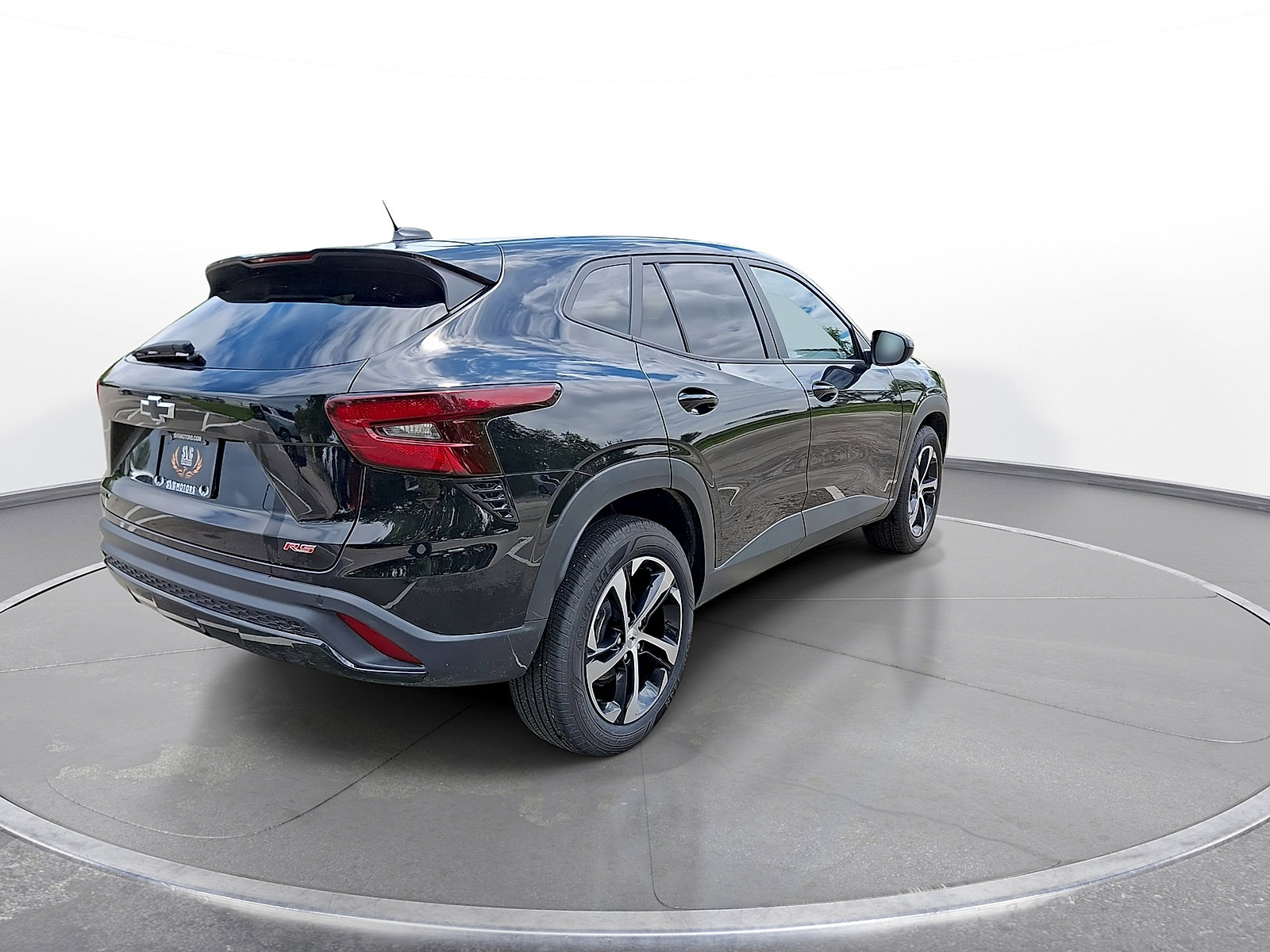 Used 2025 Chevrolet Trax RS w/ Sunroof Package FWD image 7