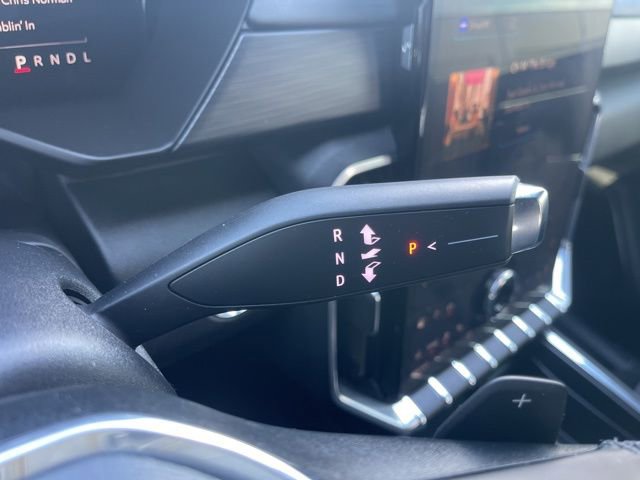 Used 2025 GMC Acadia Elevation image 27