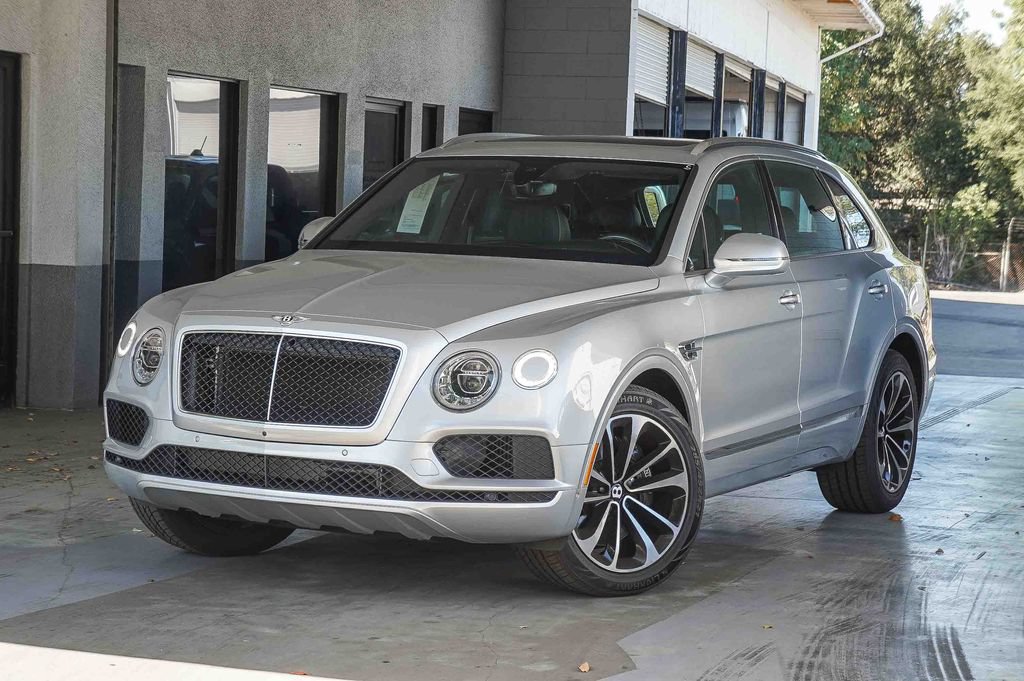 Used 2019 Bentley Bentayga AWD/4WD image 1