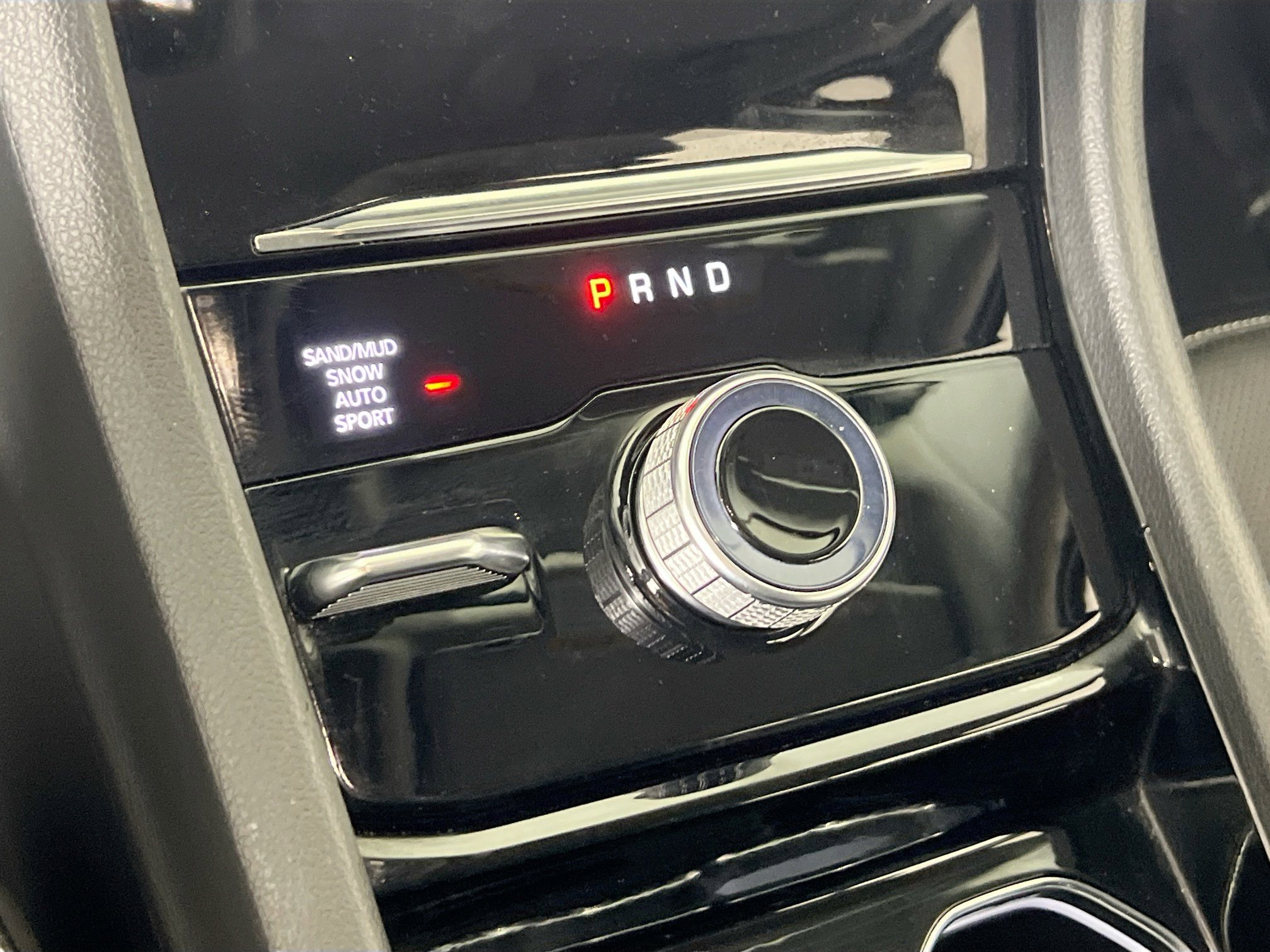 Used 2023 Jeep Grand Cherokee Limited w/ Luxury Tech Group II image 17