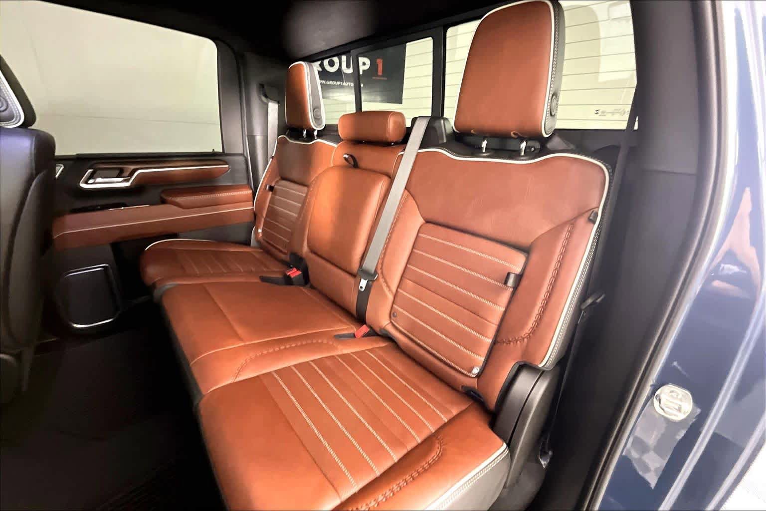 Used 2025 GMC Sierra 2500 Denali Ultimate AWD/4WD image 19