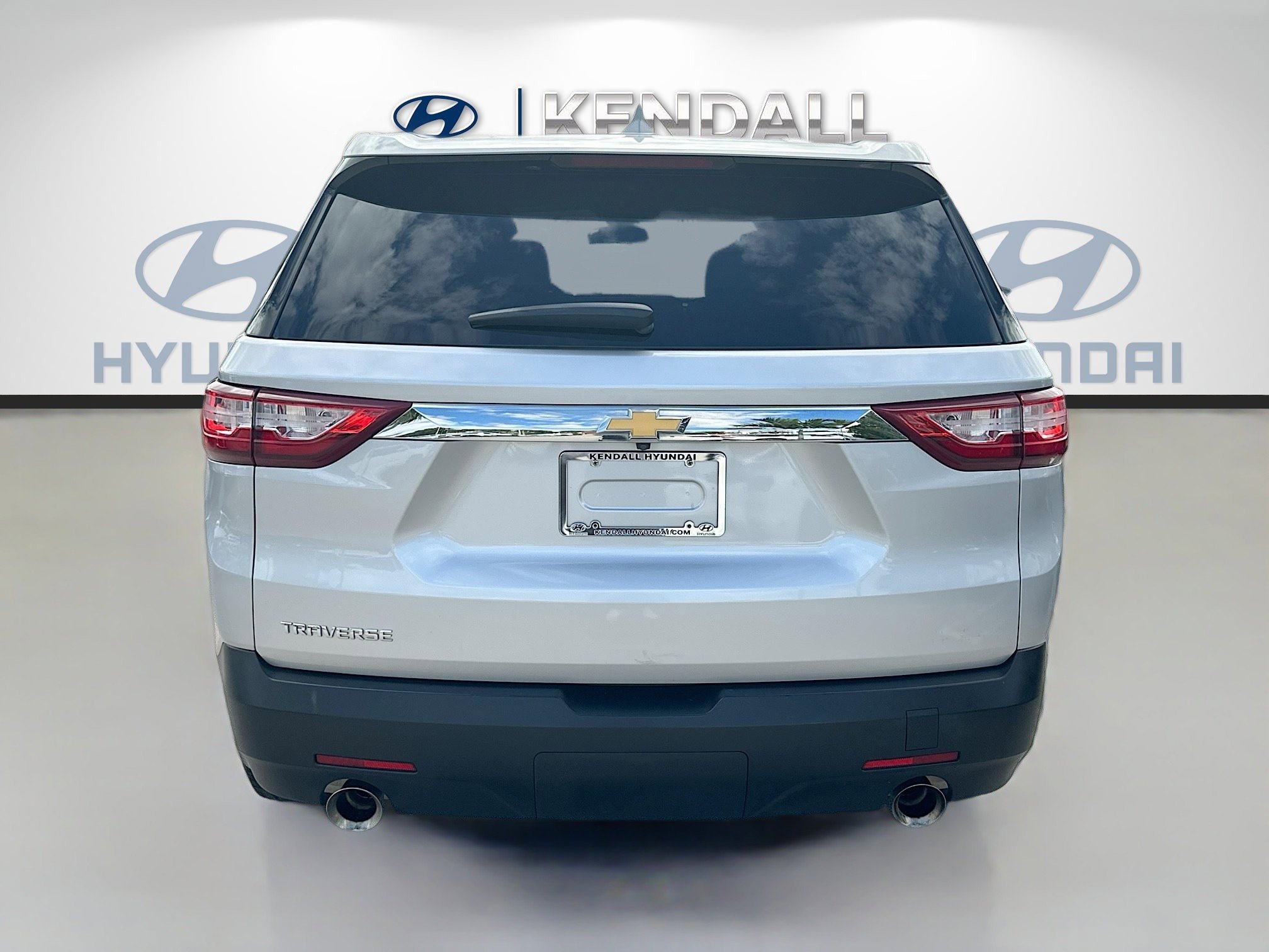 Used 2019 Chevrolet Traverse LS FWD image 5