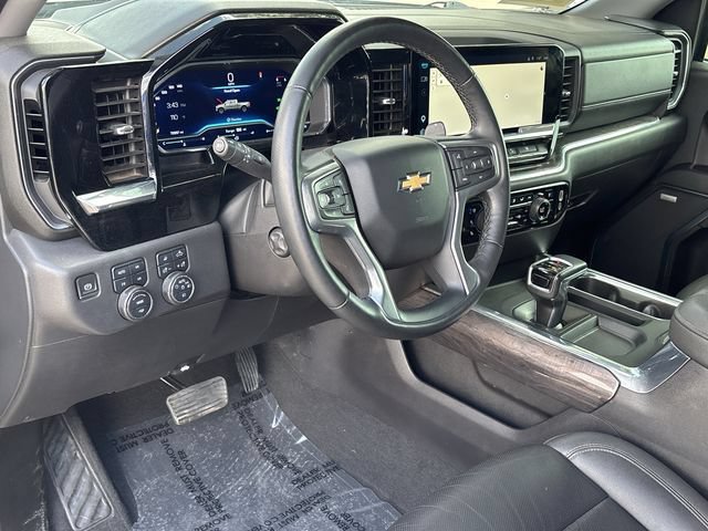 Used 2023 Chevrolet Silverado 1500 LTZ AWD/4WD image 23
