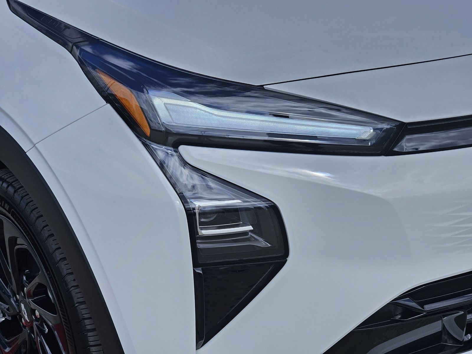 New 2027 Chevrolet Bolt RS FWD image 9