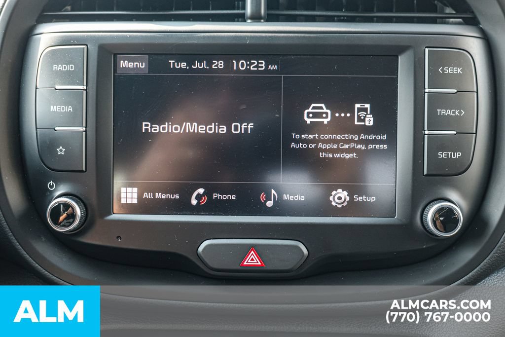 Used 2025 Kia Soul LX w/ LX Technology Package FWD image 36