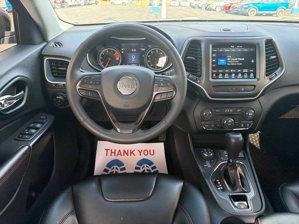 Used 2022 Jeep Cherokee Trailhawk AWD/4WD image 13