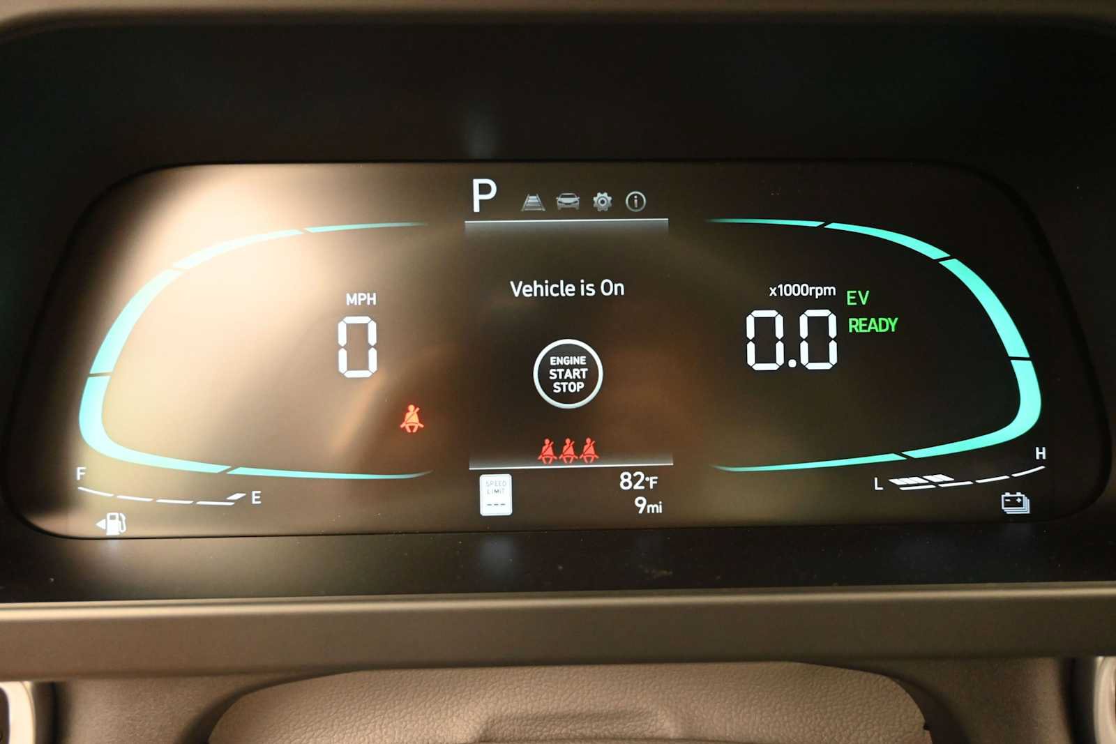 New 2026 Hyundai Elantra Hybrid FWD image 18