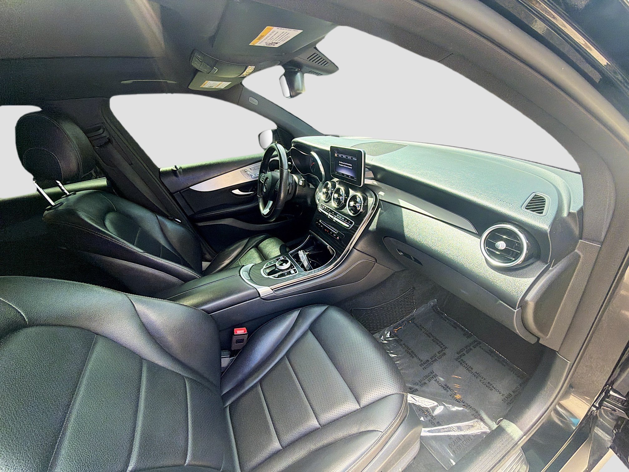Used 2019 Mercedes-Benz GLC 300 4MATIC image 30