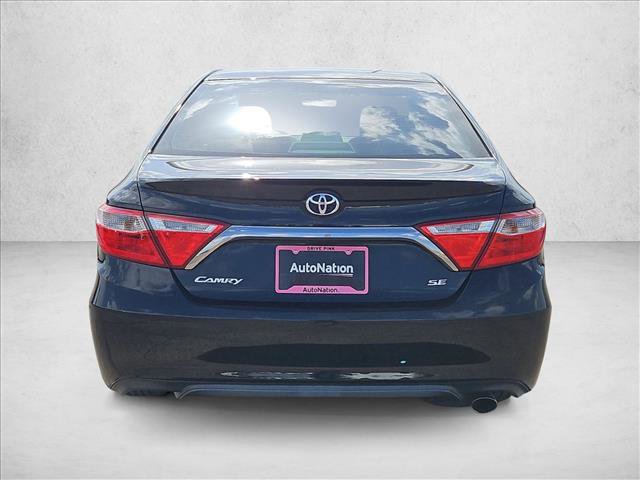 Used 2017 Toyota Camry SE FWD image 6