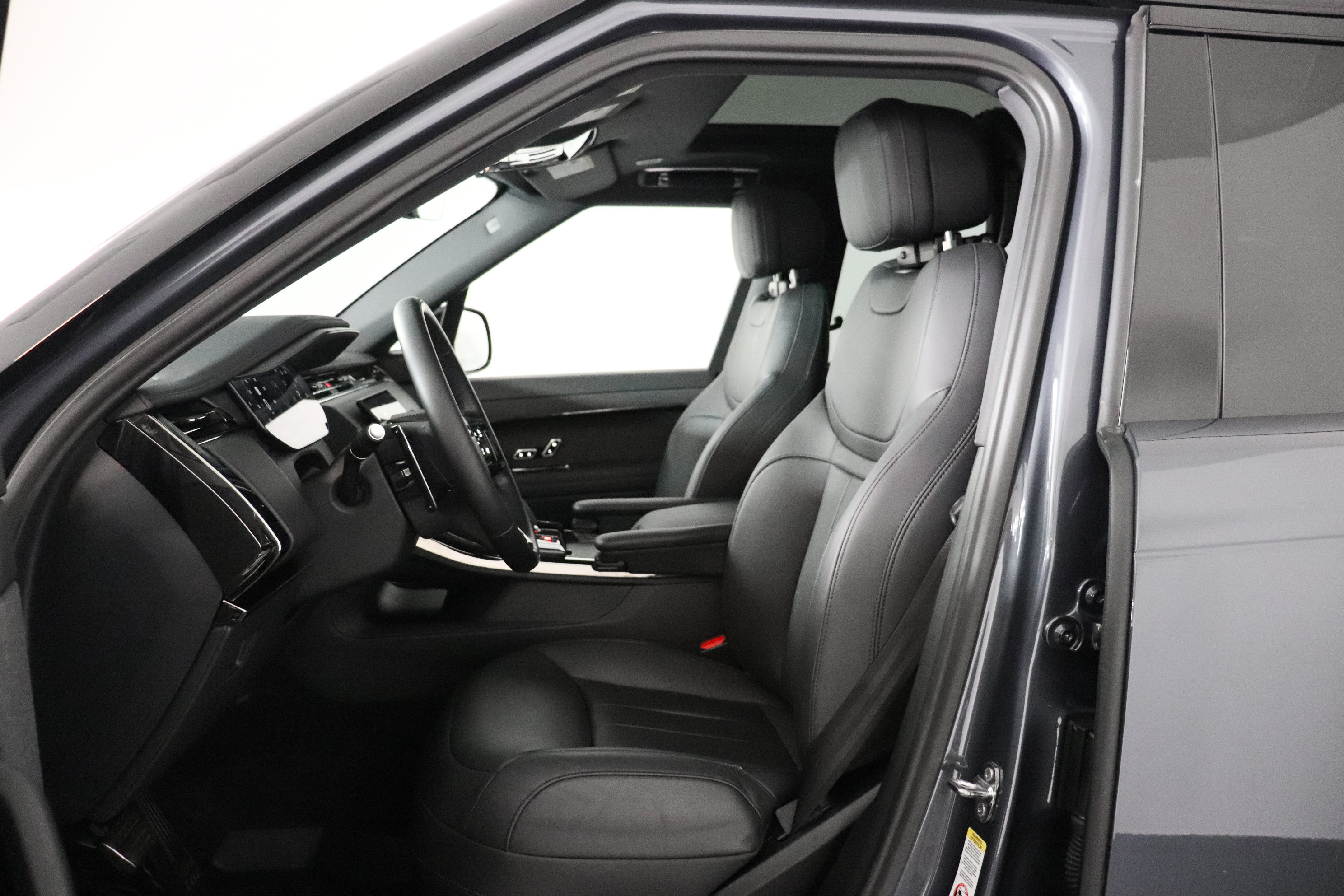 Used 2024 Land Rover Range Rover Sport Dynamic SE AWD/4WD image 15