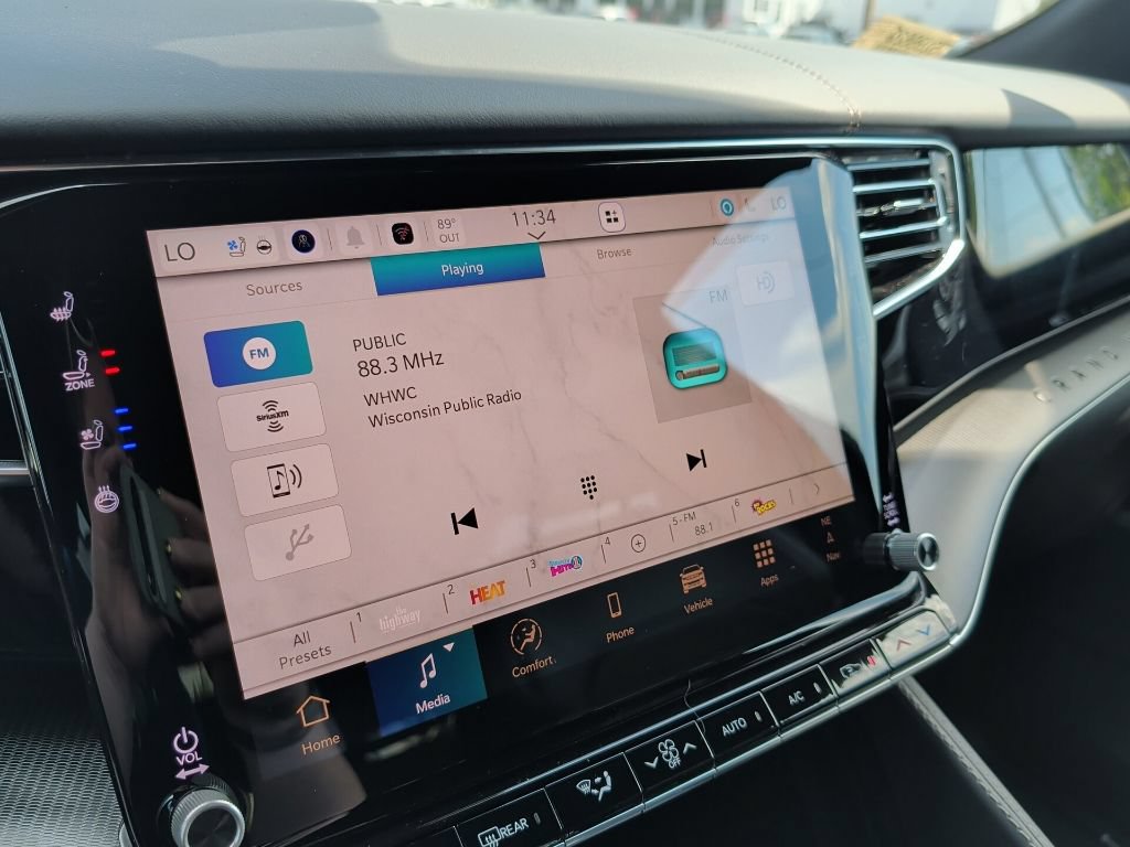 New 2026 Jeep Grand Wagoneer Summit AWD/4WD image 15