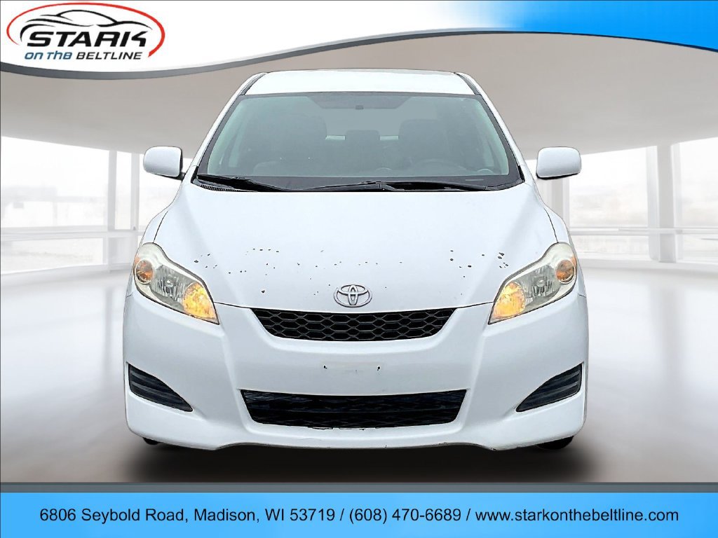 Used 2011 Toyota Matrix FWD image 2