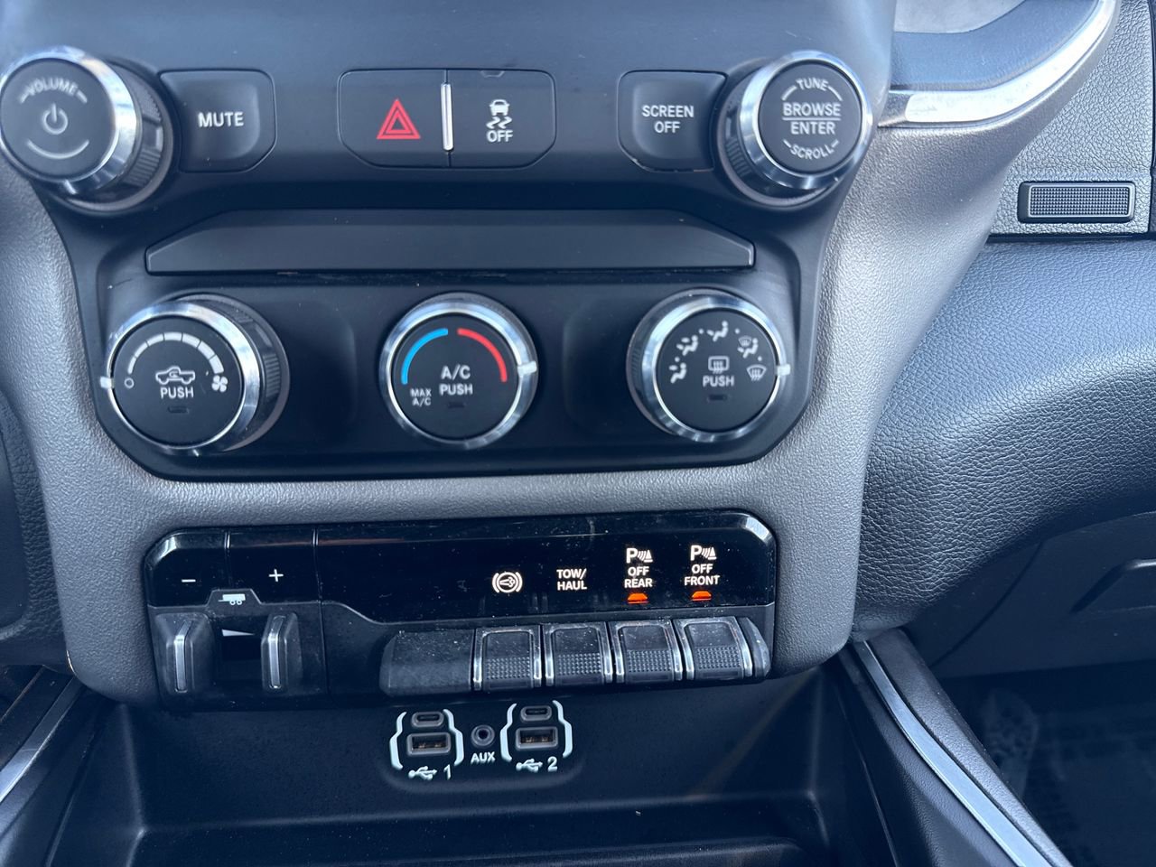 Used 2024 RAM 2500 Big Horn w/ Off Road Package image 22