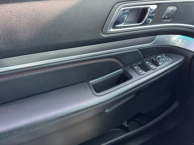 Used 2017 Ford Explorer Sport w/ Equipment Group 401A image 32