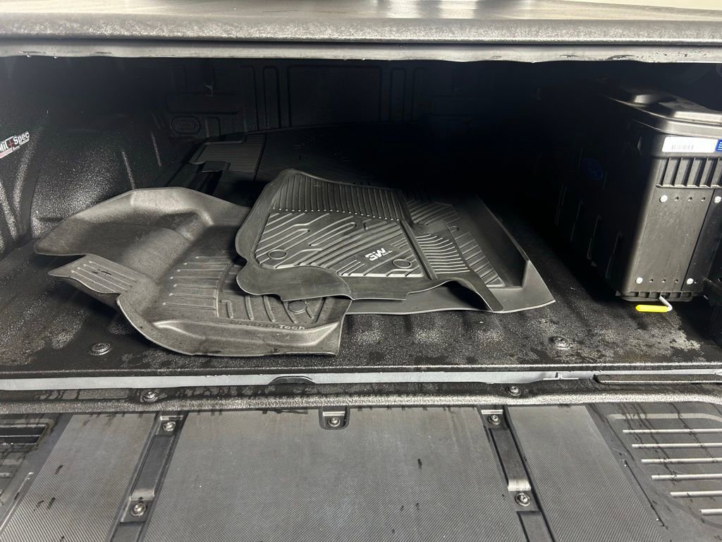 Used 2025 Ford F150 Lightning Lariat AWD/4WD image 24