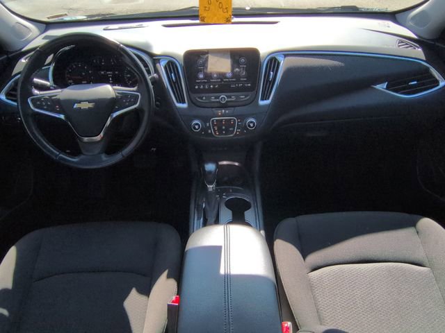 Used 2021 Chevrolet Malibu LT image 22