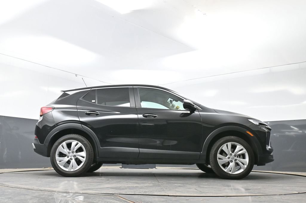 Used 2025 Buick Encore GX Preferred AWD/4WD image 25