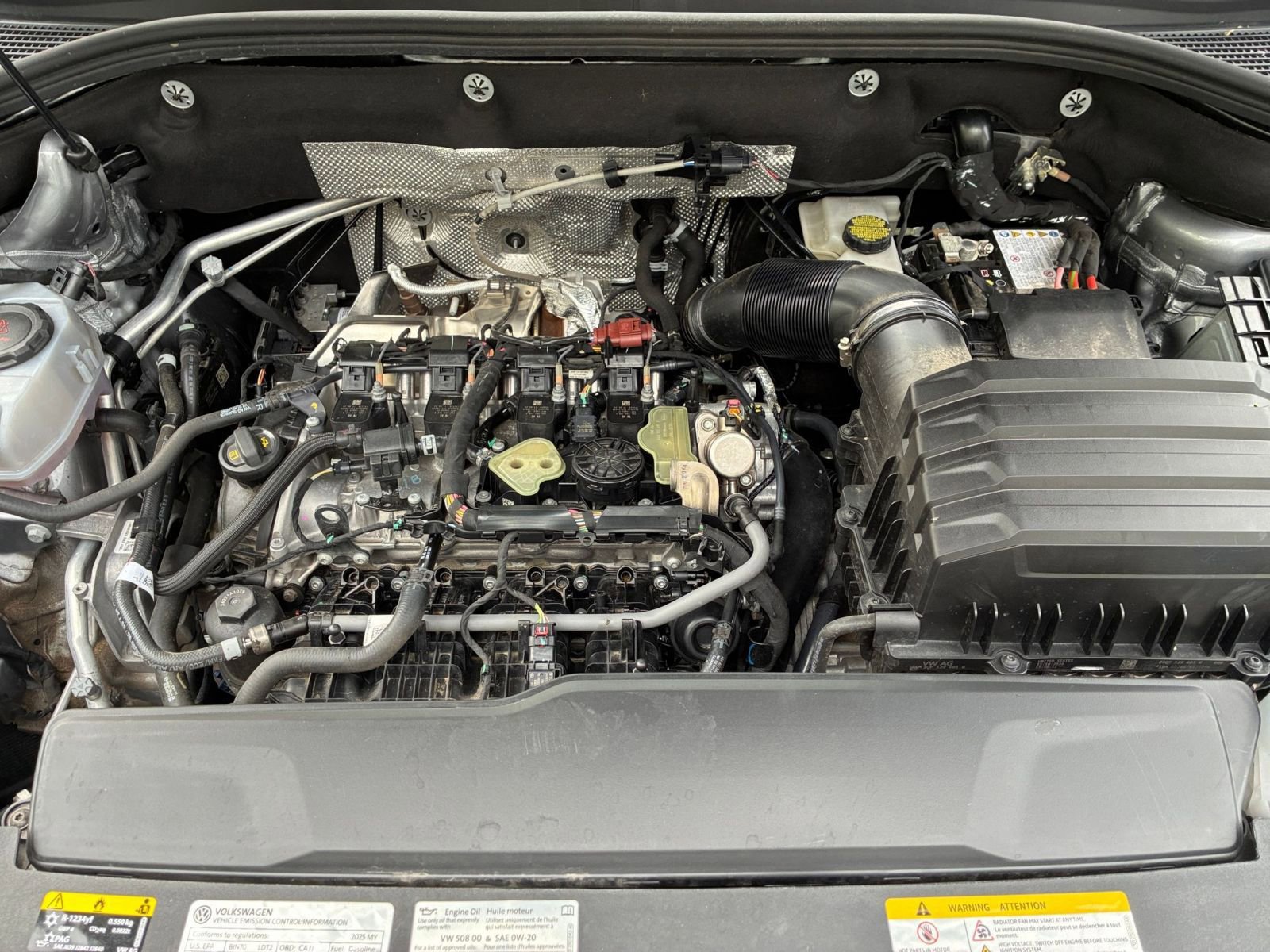 Used 2025 Volkswagen Atlas Cross Sport SE image 34