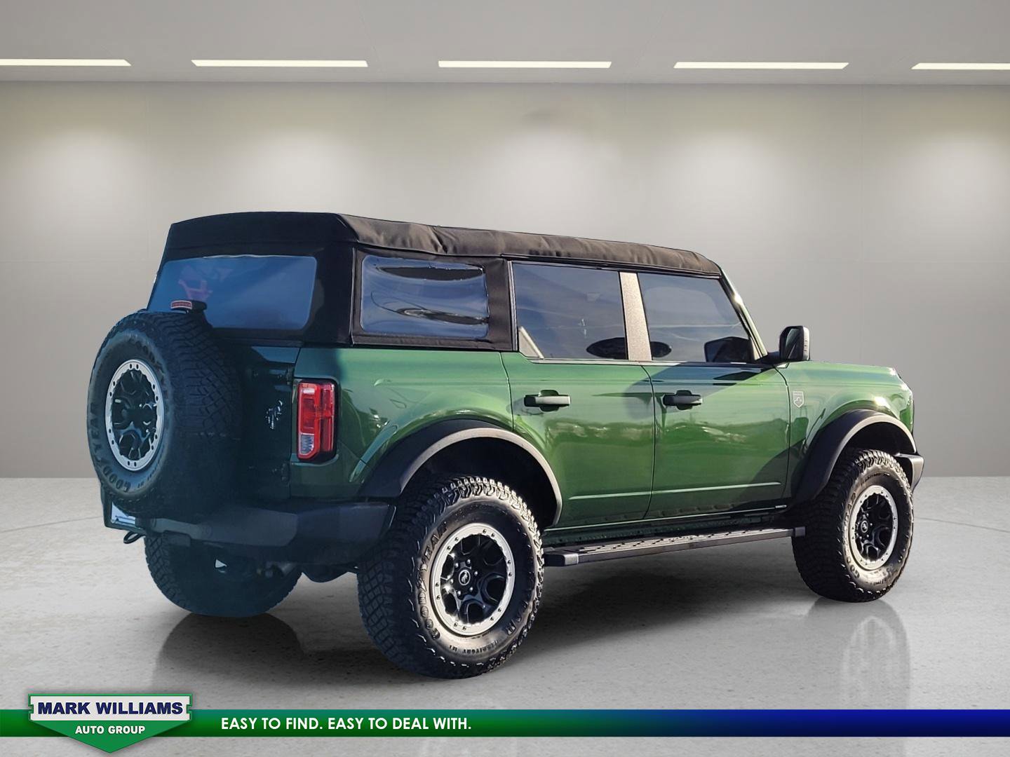 Used 2024 Ford Bronco Big Bend w/ Sasquatch Package image 4