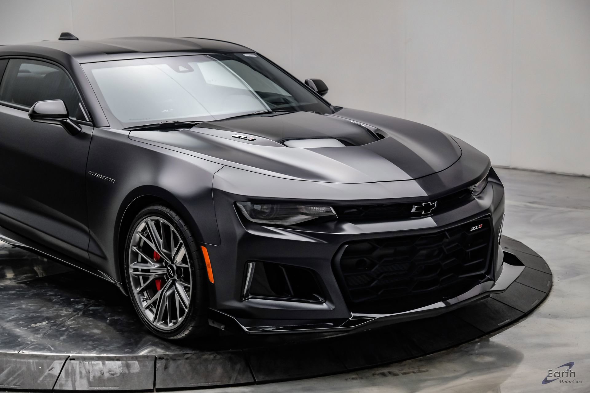 Used 2024 Chevrolet Camaro ZL1 RWD image 35