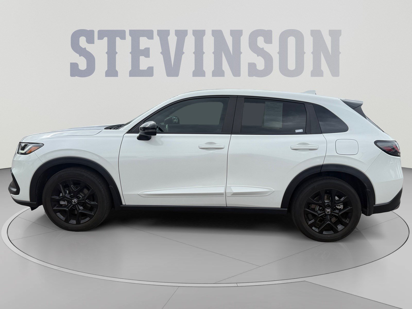 Used 2024 Honda HR-V Sport image 2