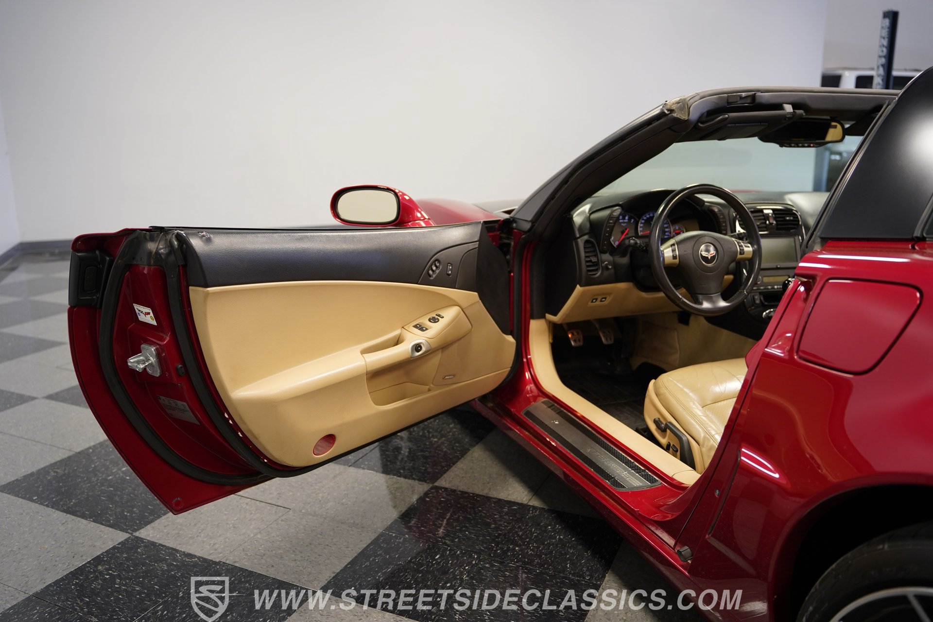 Used 2011 Chevrolet Corvette Grand Sport w/ Preferred Equipment Group RWD image 37