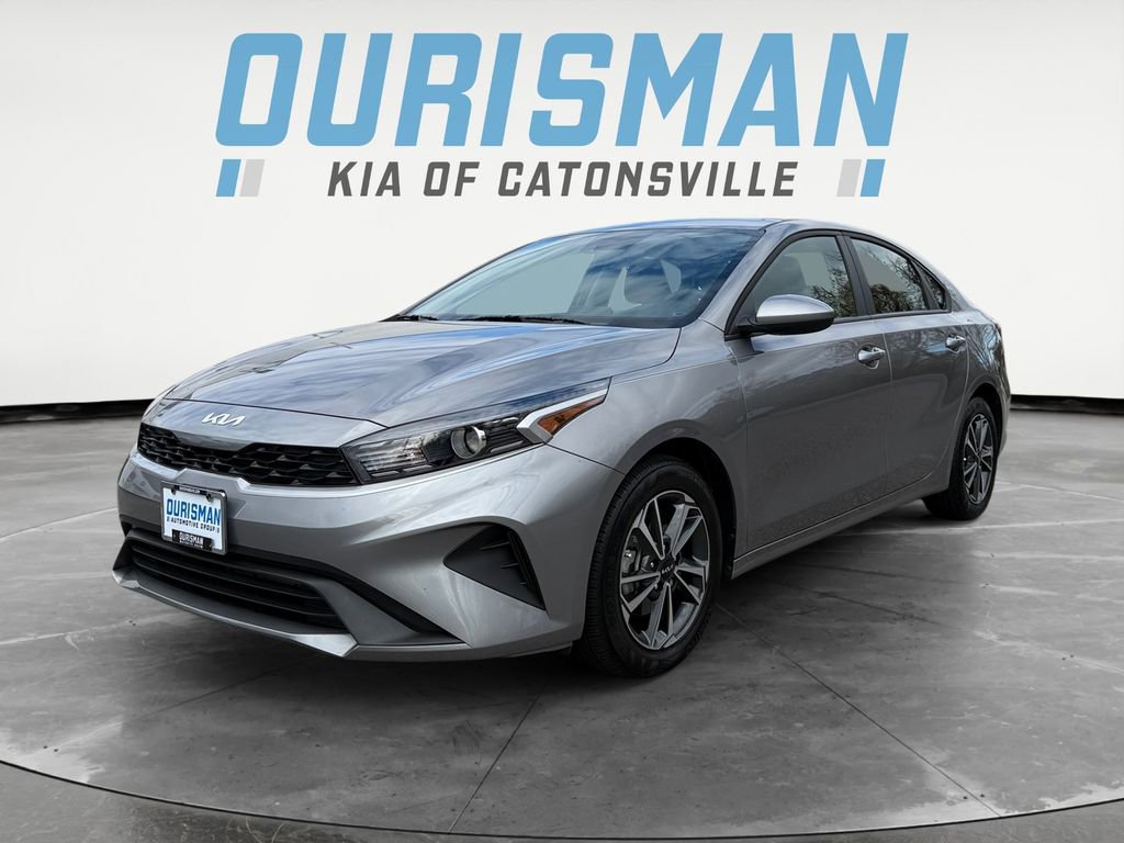 Used 2024 Kia Forte LXS image 2