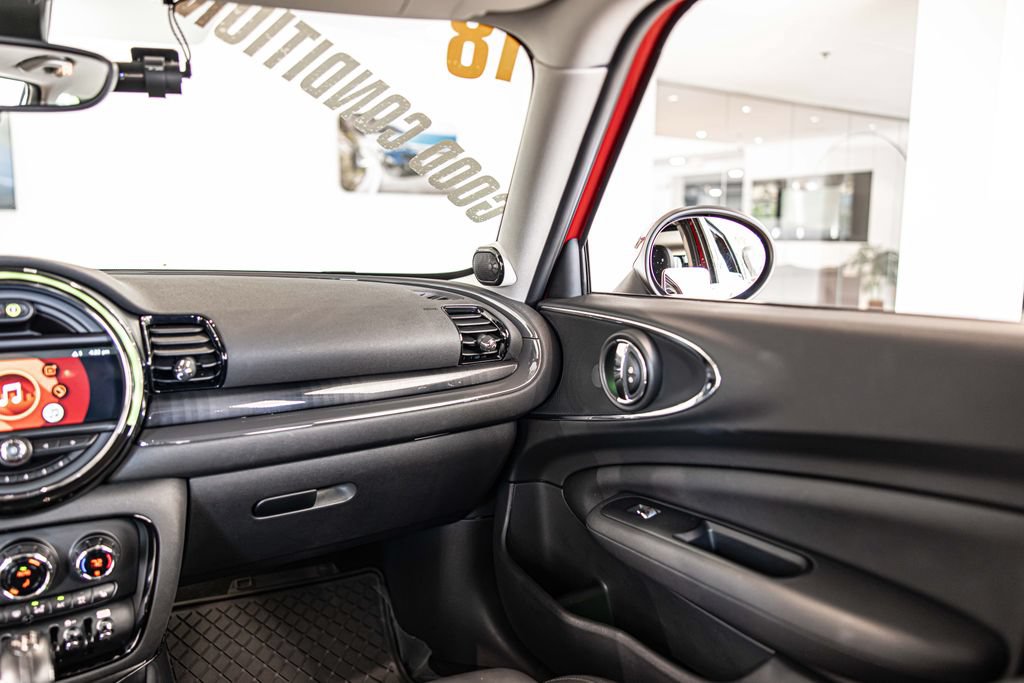 Used 2018 MINI Cooper Clubman ALL4 AWD/4WD image 37
