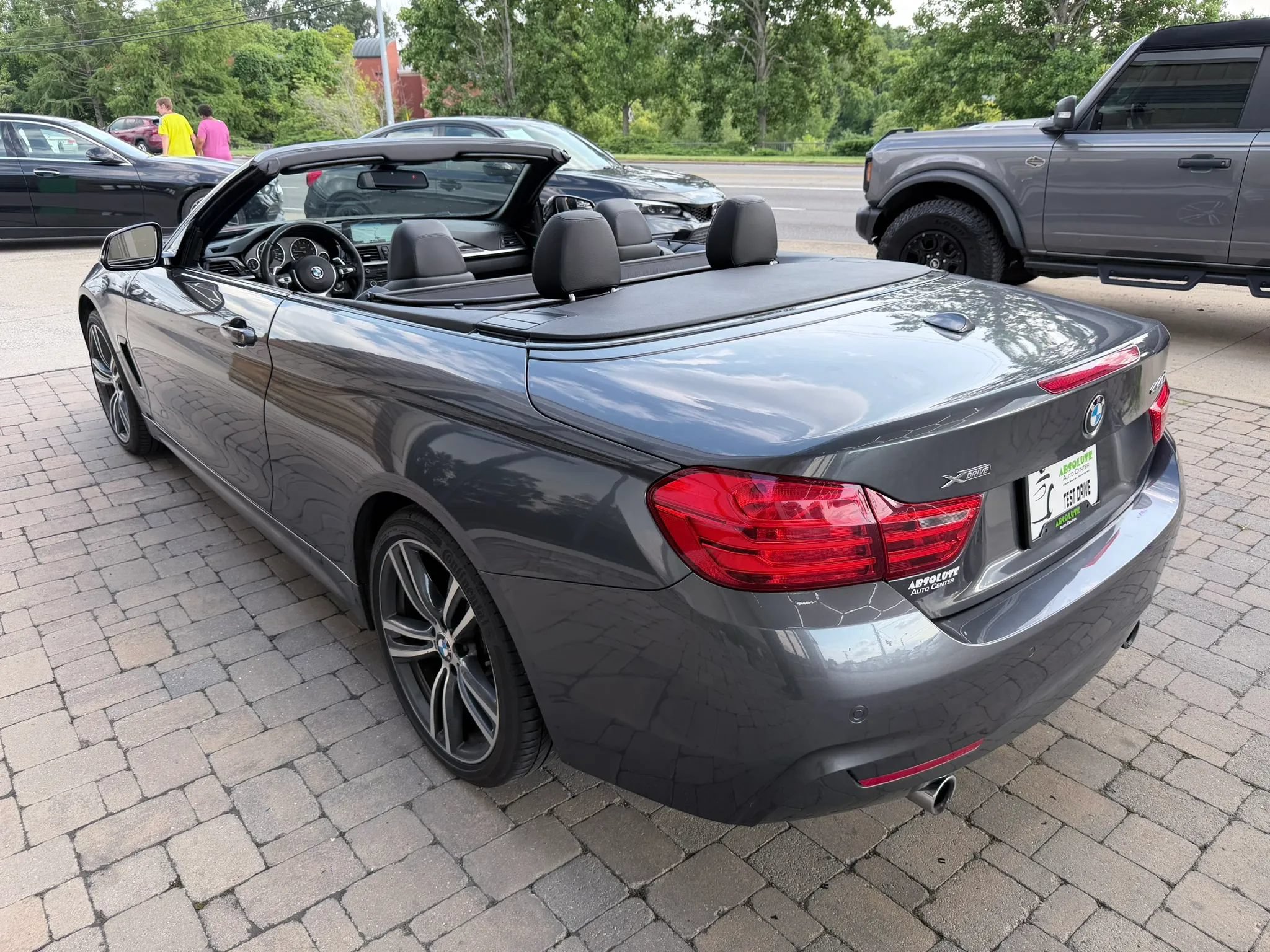 Used 2017 BMW 440i xDrive Convertible AWD/4WD image 3