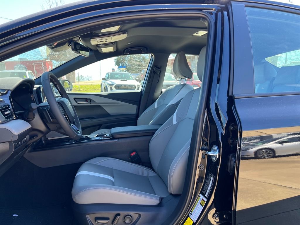 New 2026 Toyota Camry SE w/ Convenience Package image 10