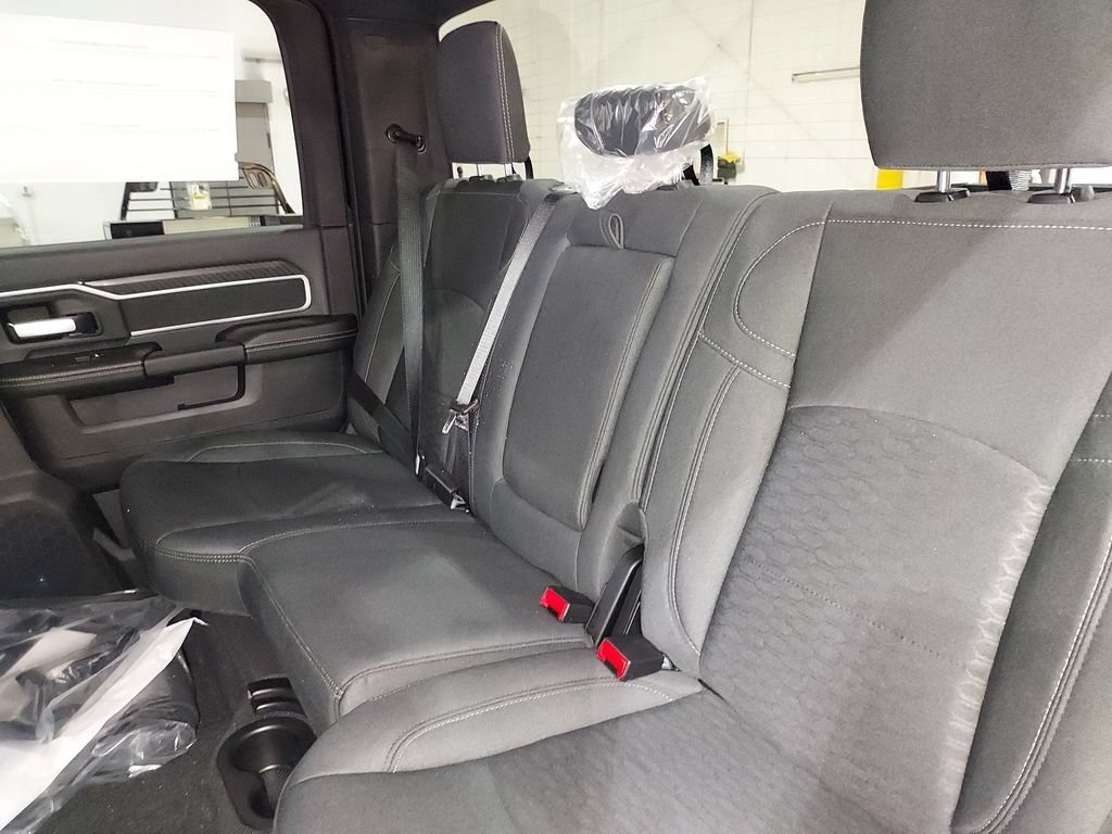 New 2026 RAM 2500 Big Horn AWD/4WD image 28
