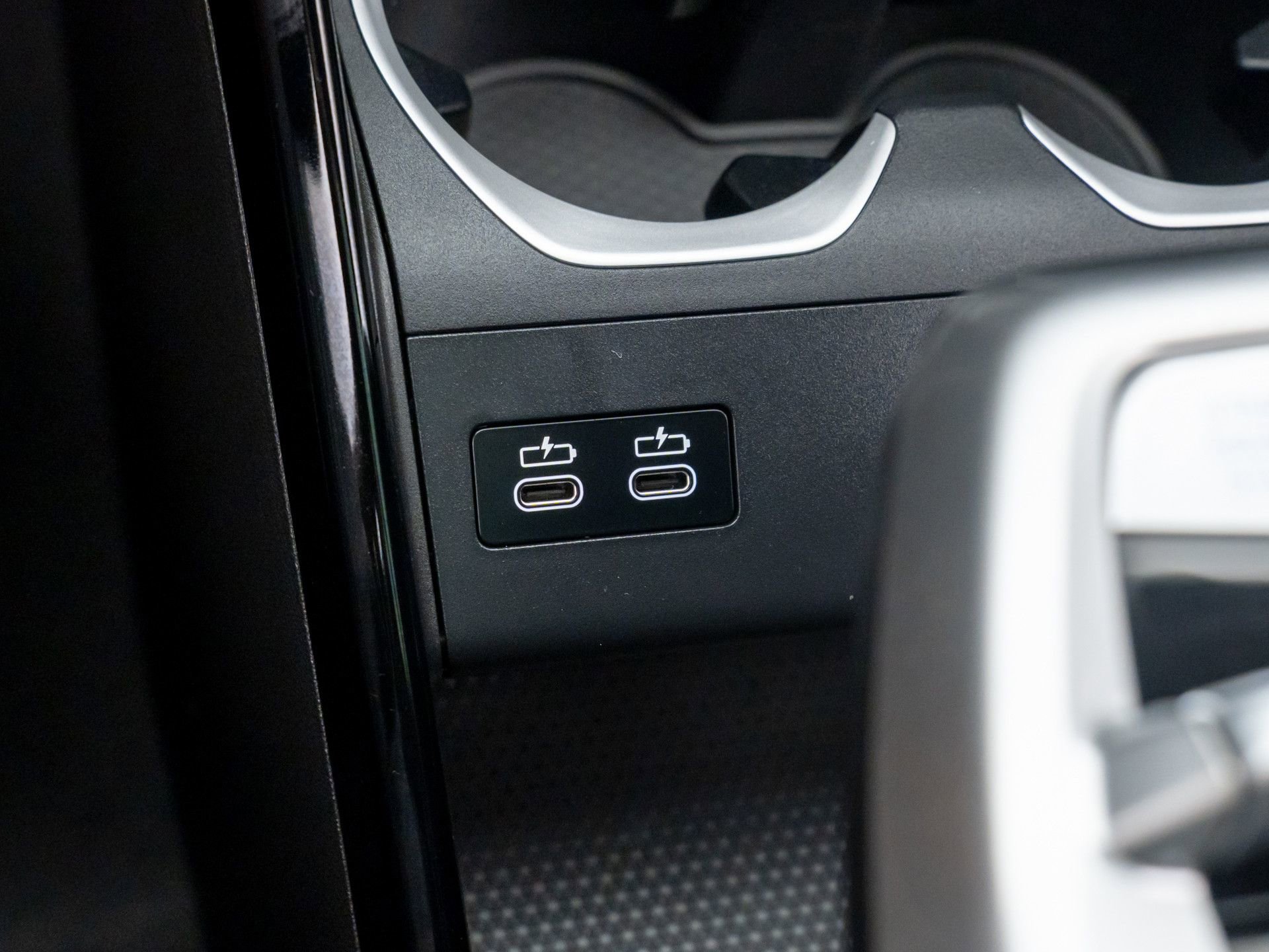 Used 2025 BMW X1 xDrive28i w/ Technology Package image 19