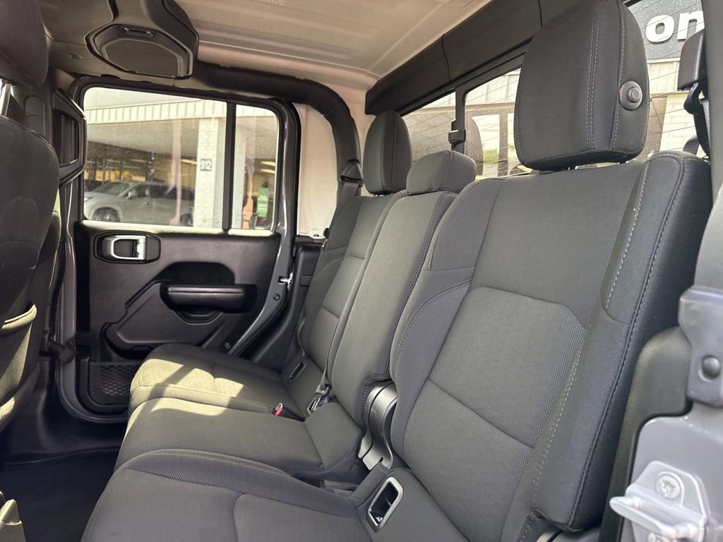 Used 2021 Jeep Gladiator Sport AWD/4WD image 30