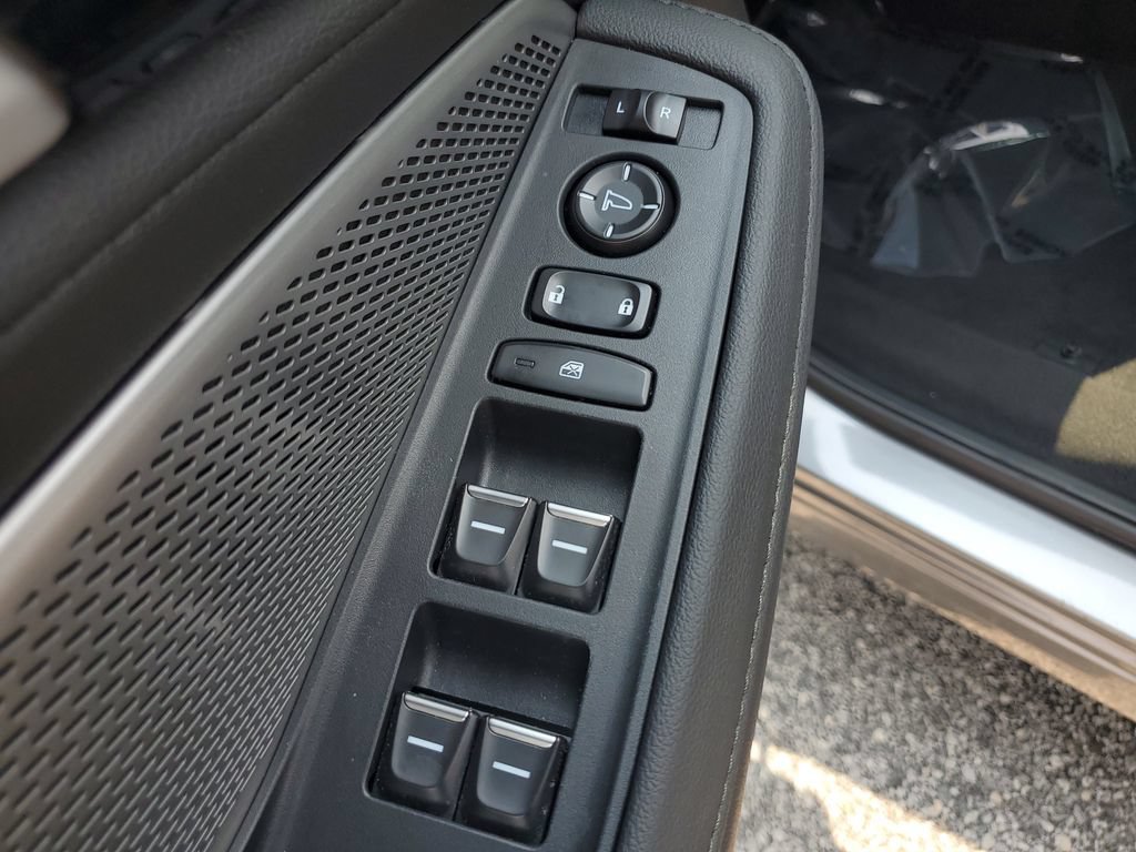 Certified 2025 Acura MDX FWD image 20