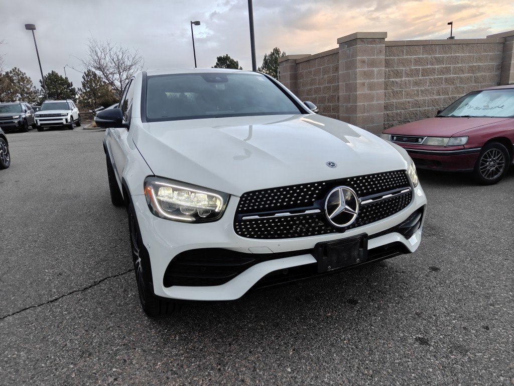 Used 2022 Mercedes-Benz GLC 300 4MATIC Coupe image 3
