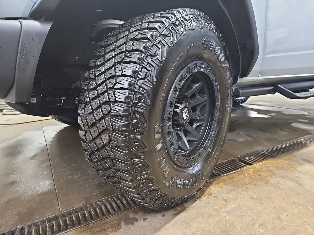 Used 2024 Ford Bronco Heritage Edition image 29