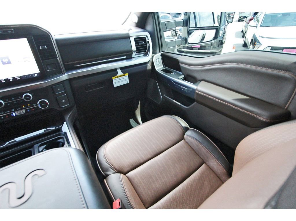 Used 2024 Ford F350 King Ranch w/ FX4 Off-Road Package AWD/4WD image 13