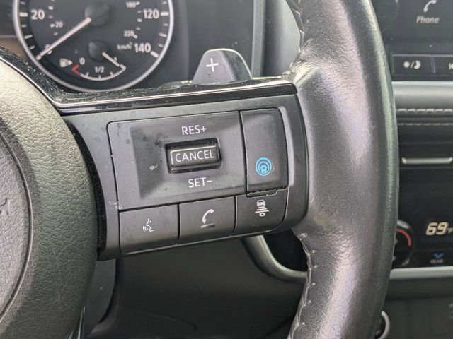 Used 2023 Nissan Rogue SL w/ SL Premium Package image 17